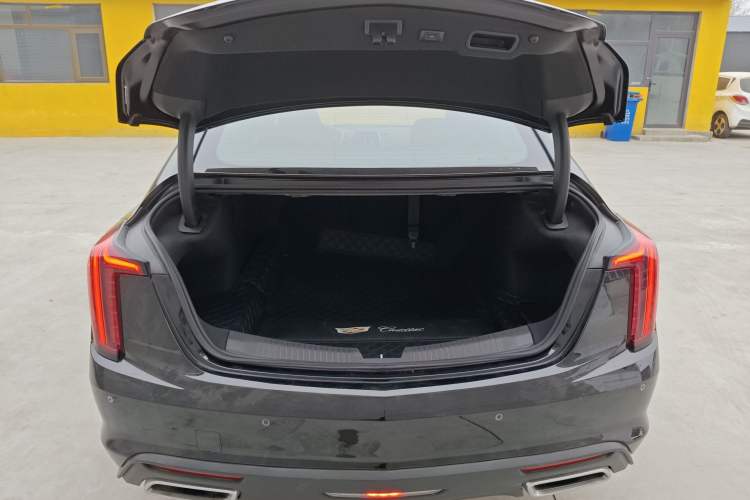 Used Cadillac CT5 2021 28T Luxury Model Trunk