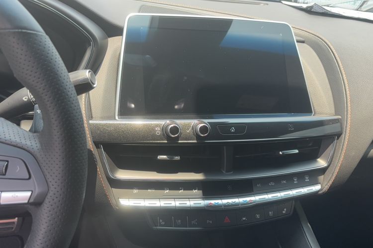 Used Cadillac CT5 2021 28T Platinum Edition Audio And AC Panel