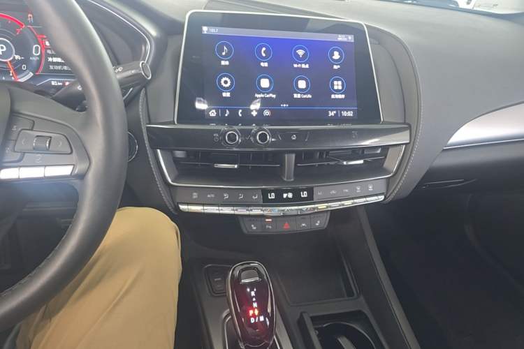Used Cadillac CT5 2021 28T Prestige Edition Audio And AC Panel