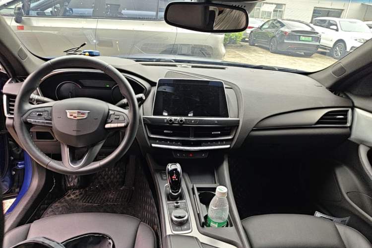Used Cadillac CT5 2021 Revised 28T Luxury Version Center Console
