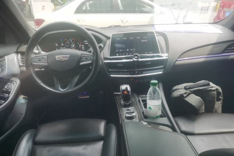 Used Cadillac CT5 2021 28T Platinum Sport Model Center Console