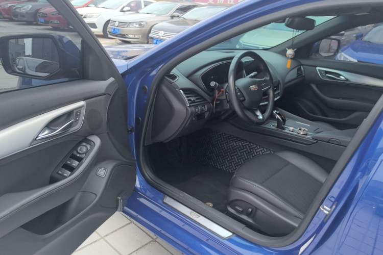 Used Cadillac CT5 2021 28T Tech Edition Driver Seat
