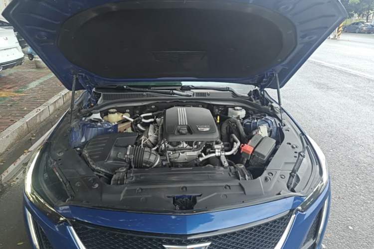 Used Cadillac CT5 2021 28T Platinum Sport Model Engine Bay