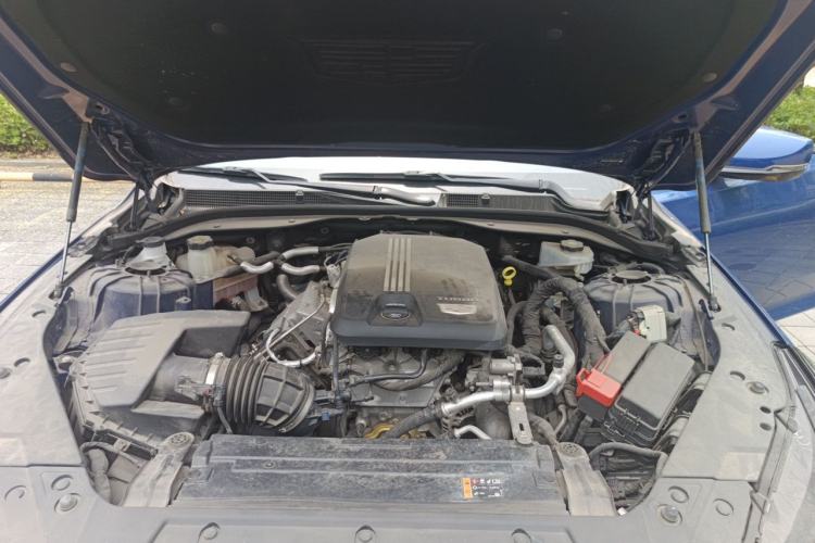 Used Cadillac CT5 2021 28T Platinum Edition Engine Bay