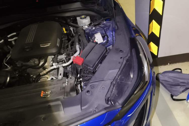 Used Cadillac CT5 2021 28T Prestige Edition Engine Bay Left
