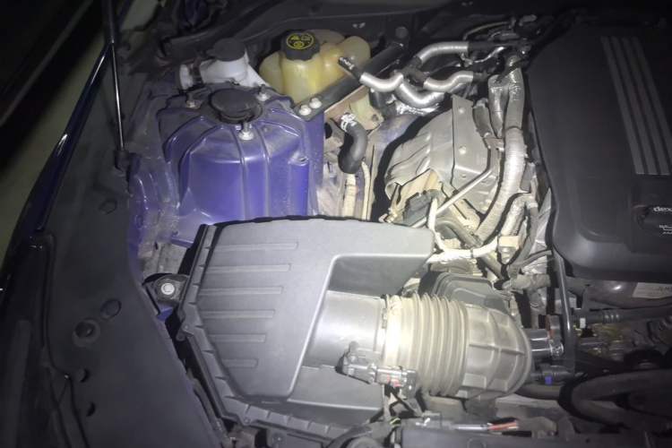 Used Cadillac CT5 2021 28T Advanced Sport Model Engine Bay Right