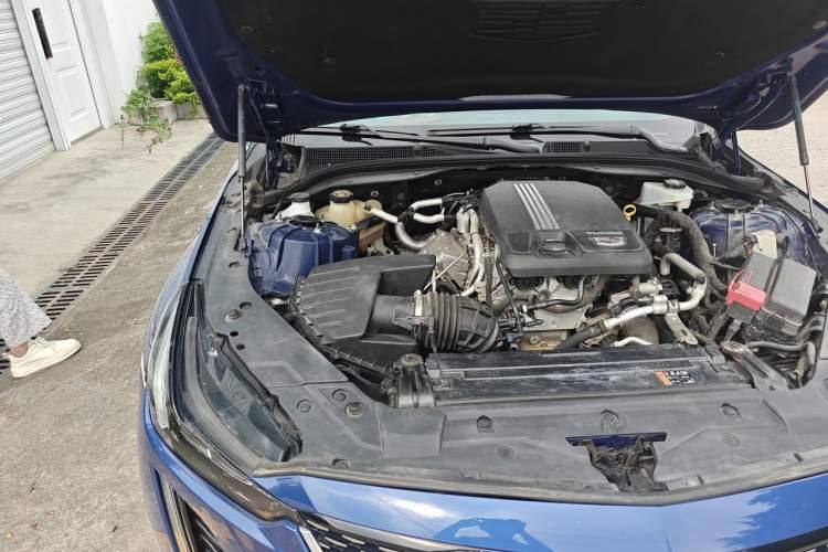 Used Cadillac CT5 2021 28T Luxury Model Engine Bay Right