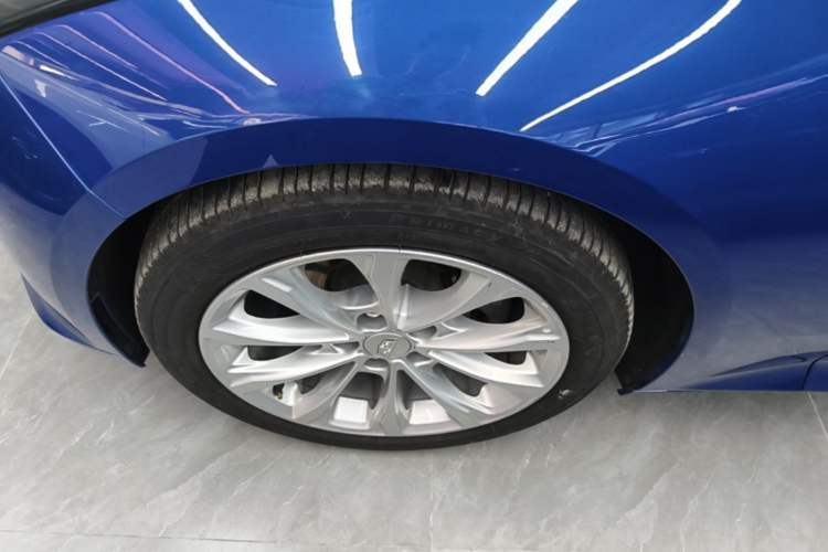 Used Cadillac CT5 2021 28T Luxury Model Exterior 4