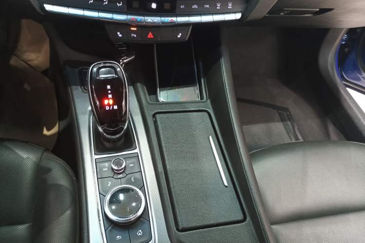 Used Cadillac CT5 2021 28T Luxury Model Gear Lever