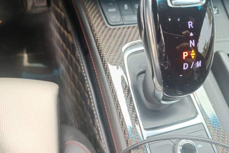 Used Cadillac CT5 2021 28T Platinum Edition Gear Lever