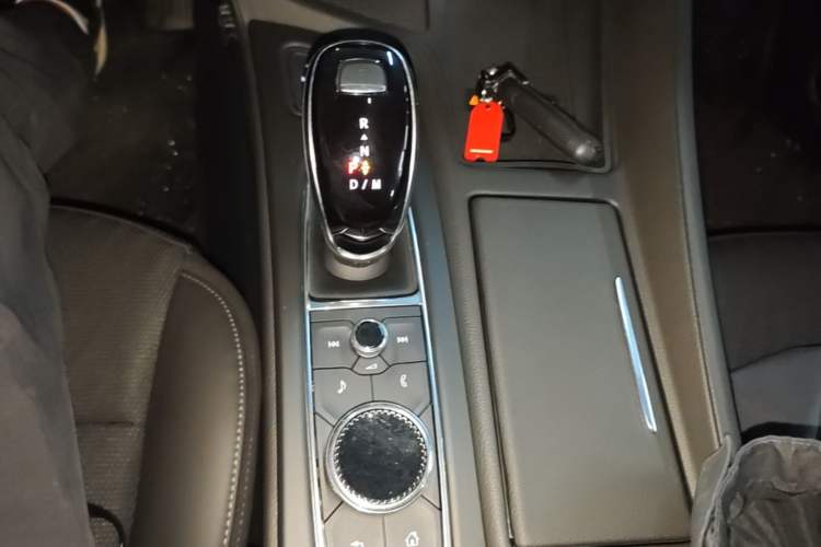 Used Cadillac CT5 2021 28T Tech Edition Gear Lever