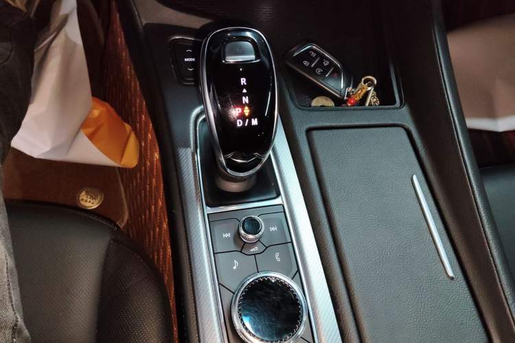 Used Cadillac CT5 2021 Revised 28T Luxury Version Gear Lever