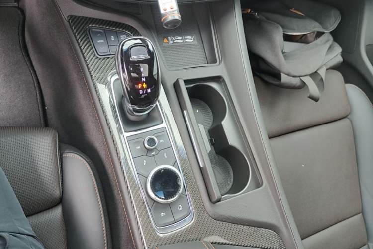 Used Cadillac CT5 2021 28T Platinum Edition Gear Lever
