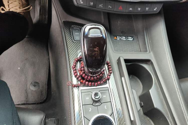 Used Cadillac CT5 2021 28T Platinum Edition Gear Lever