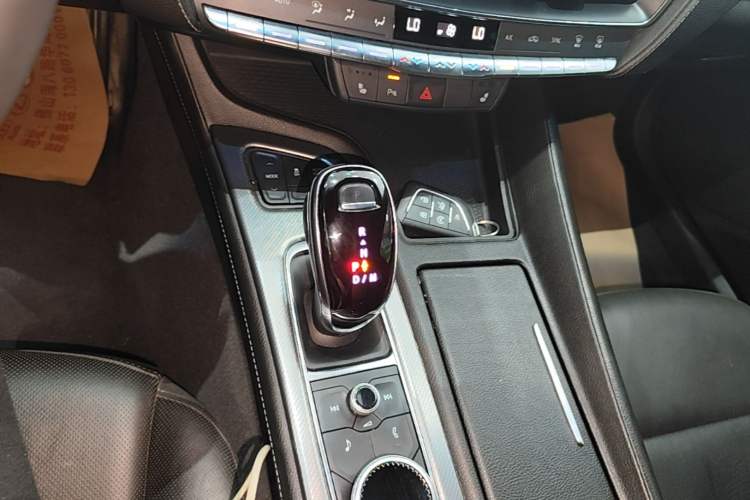 Used Cadillac CT5 2021 28T Luxury Model Gear Lever