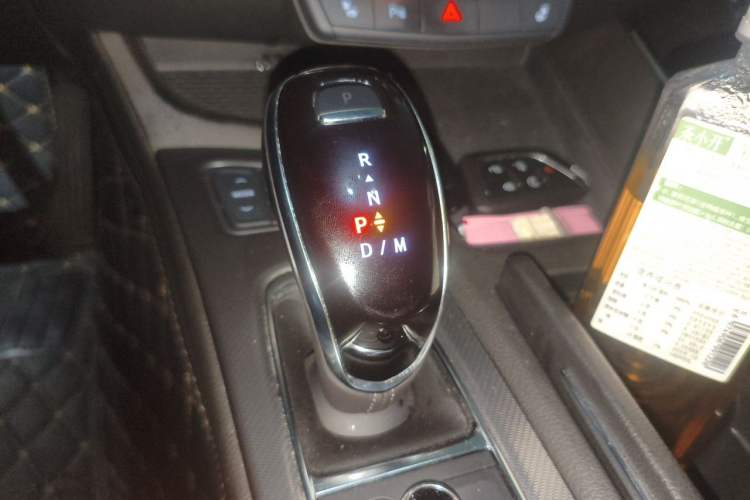 Used Cadillac CT5 2021 28T Fashion Edition Gear Lever