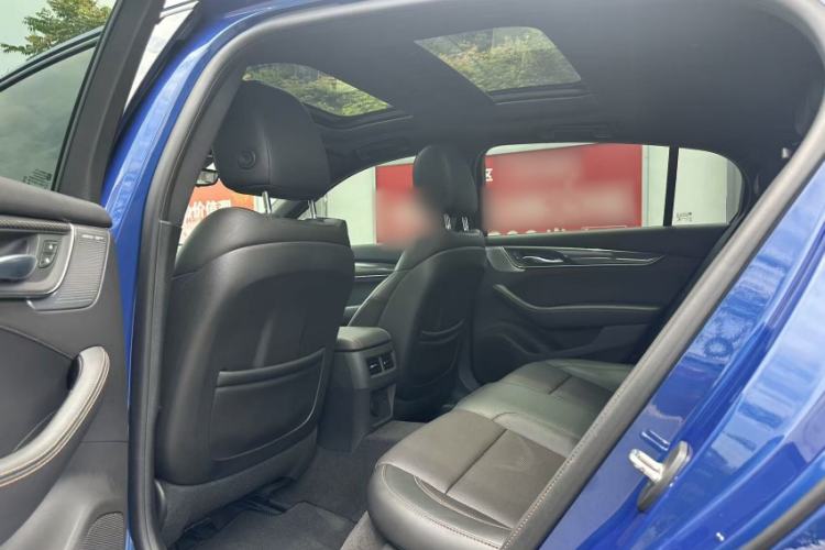 Used Cadillac CT5 2021 28T Platinum Edition Interior 2