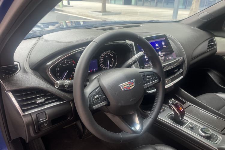 Used Cadillac CT5 2021 28T Luxury Model Interior 3