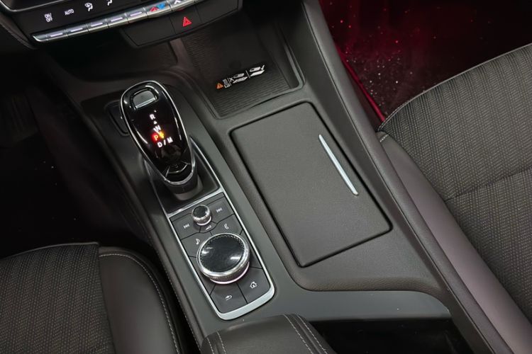 Used Cadillac CT5 2021 28T Tech Edition Interior 9
