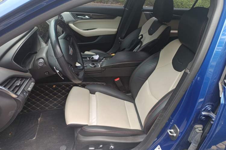 Used Cadillac CT5 2021 28T Platinum Edition Left Front Seat