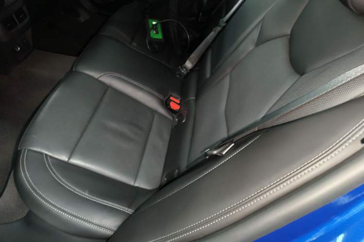 Used Cadillac CT5 2021 Revised Version 28T Premium Edition Left Rear Seat