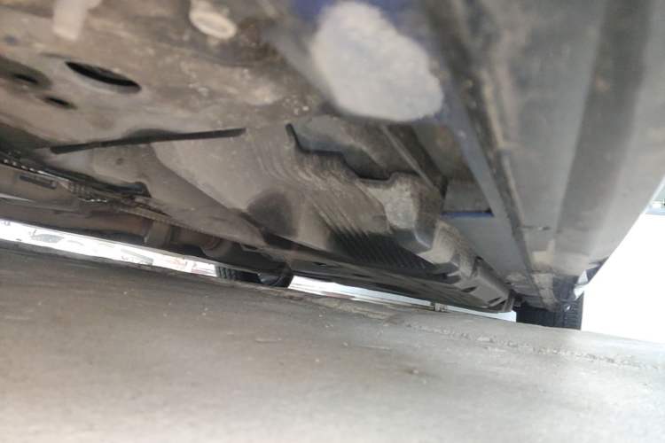 Used Cadillac CT5 2021 28T Advanced Sport Model Left Side Sill