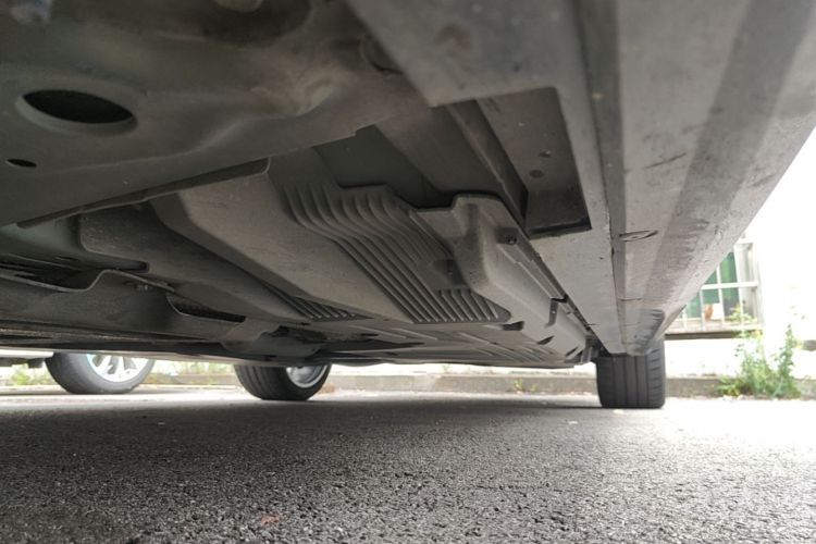Used Cadillac CT5 2021 28T Platinum Edition Left Side Sill