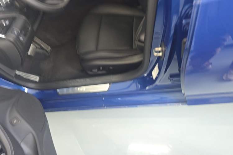 Used Cadillac CT5 2021 28T Prestige Edition Left Side Sill