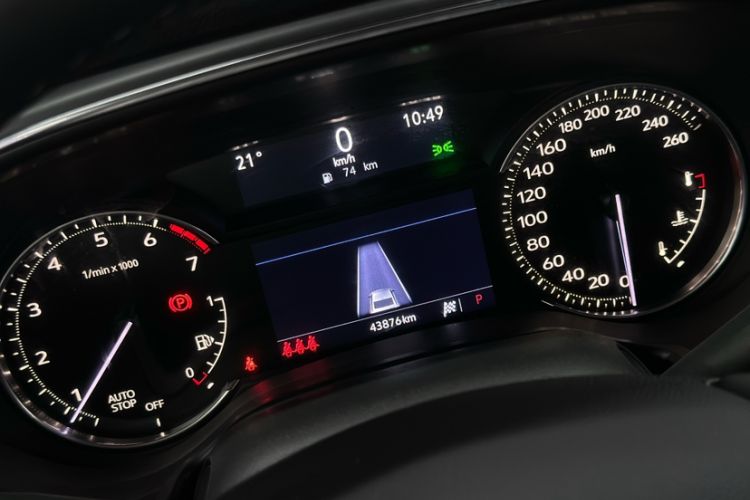 Used Cadillac CT5 2021 28T Tech Edition Odometer Close Up