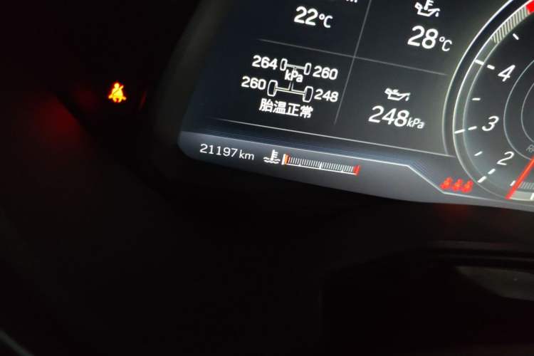 Used Cadillac CT5 2021 28T Prestige Edition Odometer Close Up