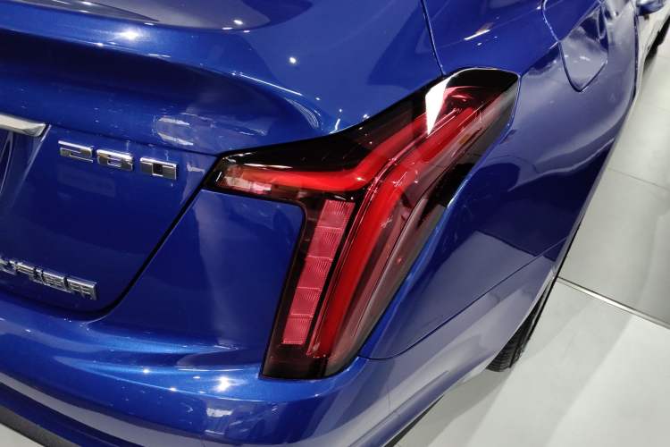 Used Cadillac CT5 2021 Revised 28T Luxury Version Right Rear Taillight