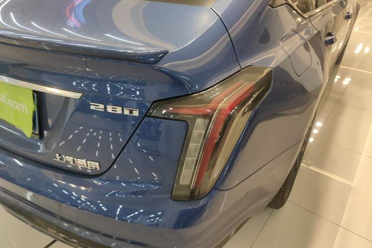 Used Cadillac CT5 2021 28T Platinum Edition Right Rear Taillight