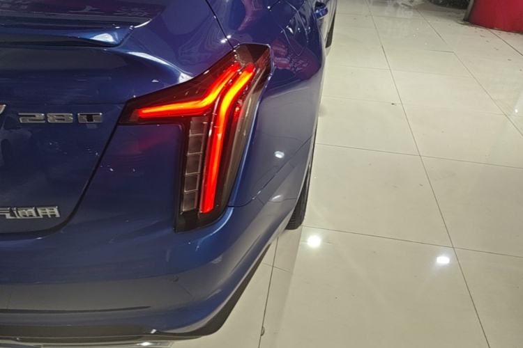 Used Cadillac CT5 2021 28T Advanced Sport Model Right Rear Taillight