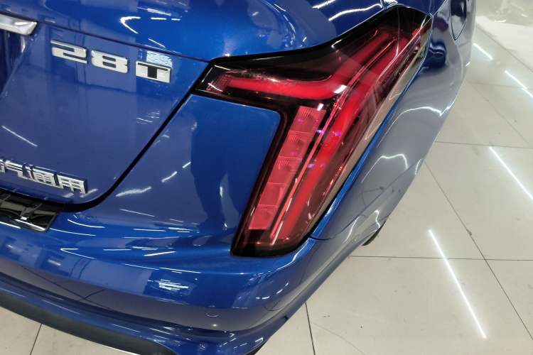 Used Cadillac CT5 2021 Revised Version 28T Premium Edition Right Rear Taillight