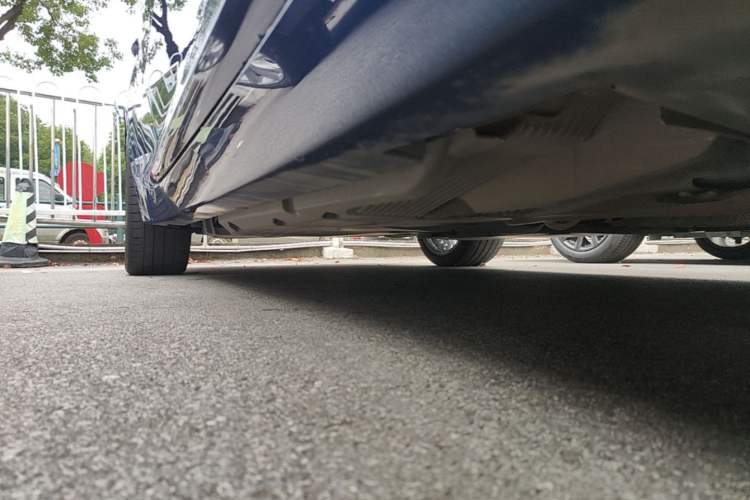 Used Cadillac CT5 2021 28T Prestige Edition Right Side Sill