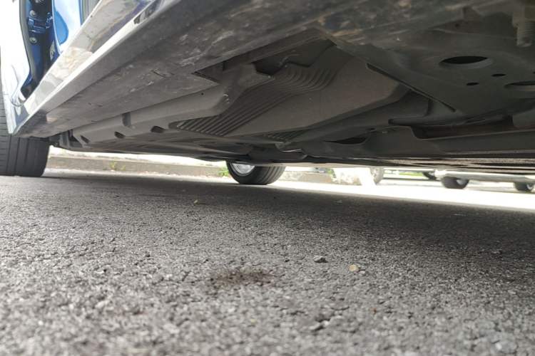 Used Cadillac CT5 2021 28T Platinum Edition Right Side Sill