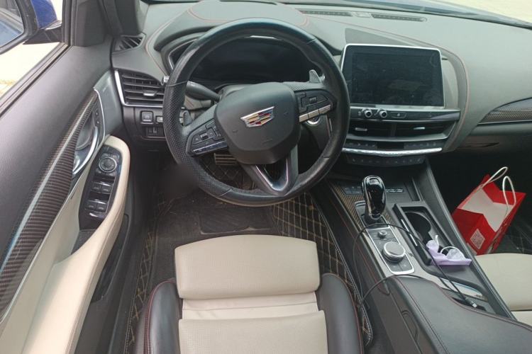 Used Cadillac CT5 2021 28T Platinum Edition Steering Wheel