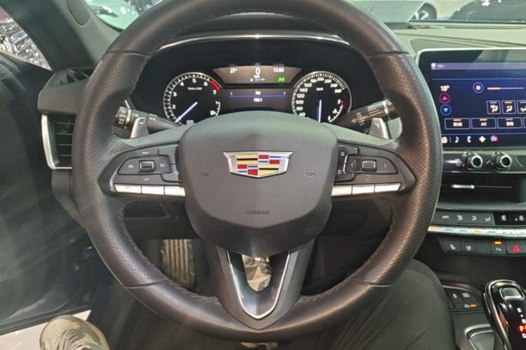 Used Cadillac CT5 2021 28T Advanced Sport Model Steering Wheel