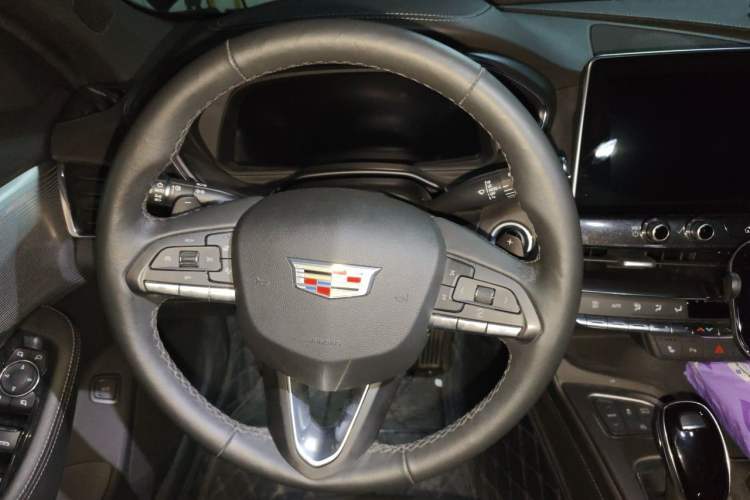 Used Cadillac CT5 2021 28T Prestige Edition Steering Wheel