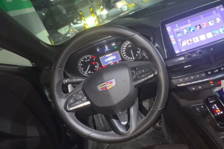 Used Cadillac CT5 2021 28T Advanced Sport Model Steering Wheel