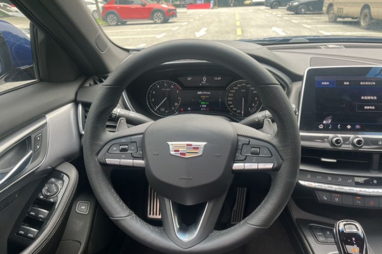 Used Cadillac CT5 2021 28T Advanced Sport Model Steering Wheel