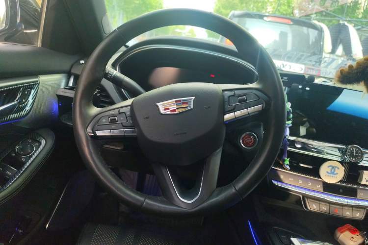 Used Cadillac CT5 2021 28T Prestige Edition Steering Wheel