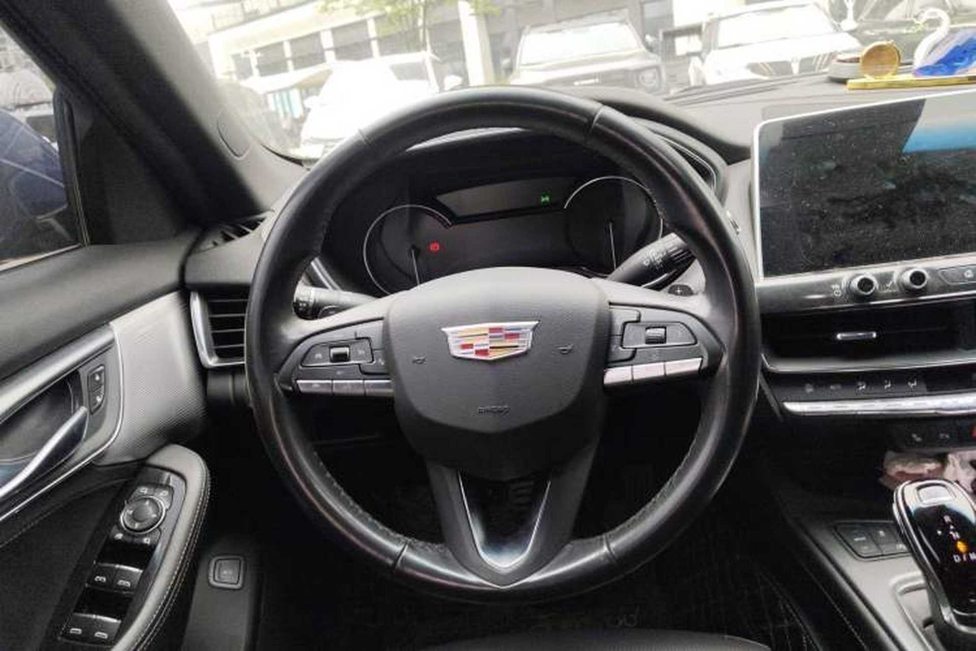 Used Cadillac CT5 2021 28T Luxury Model Steering Wheel