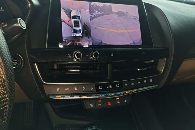 Used Cadillac CT5 2021 28T Prestige Edition Audio And AC Panel
