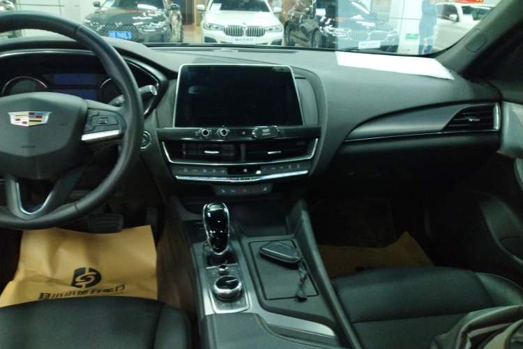 Used Cadillac CT5 2021 Revised 28T Luxury Version Audio And AC Panel
