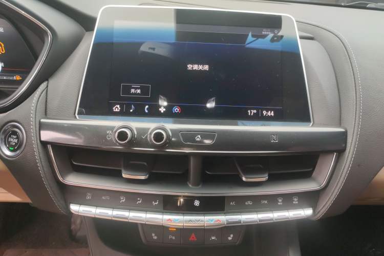 Used Cadillac CT5 2021 28T Prestige Edition Audio And AC Panel