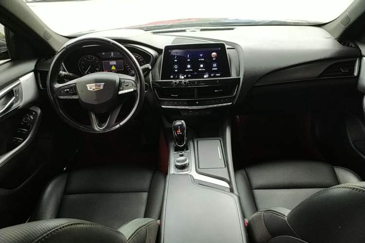 Used Cadillac CT5 2021 28T Luxury Model Center Console