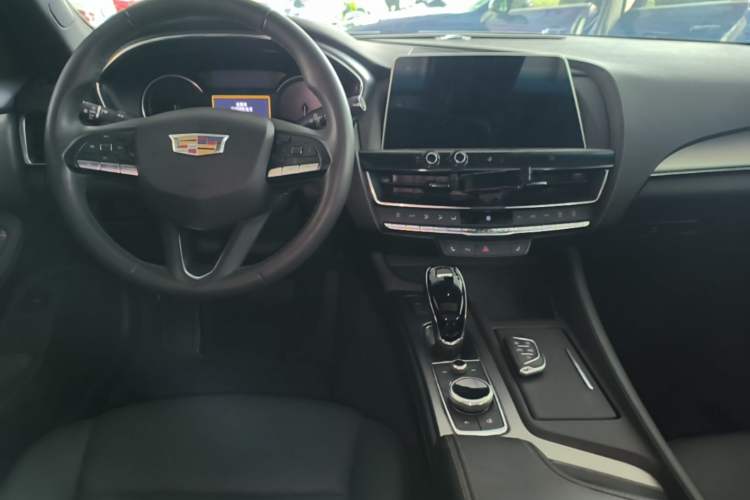 Used Cadillac CT5 2021 28T Luxury Model Center Console