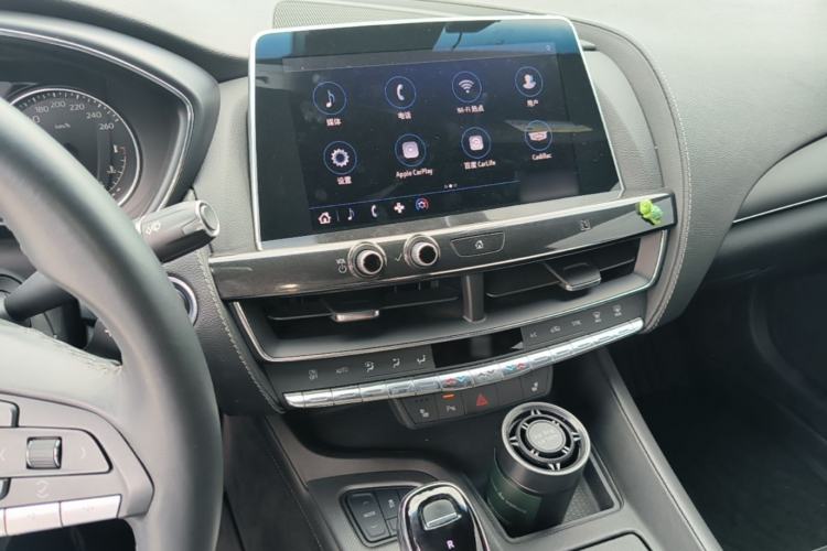Used Cadillac CT5 2021 Revised 28T Luxury Version Center Console