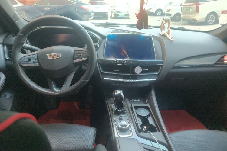 Used Cadillac CT5 2021 28T Platinum Sport Model Center Console